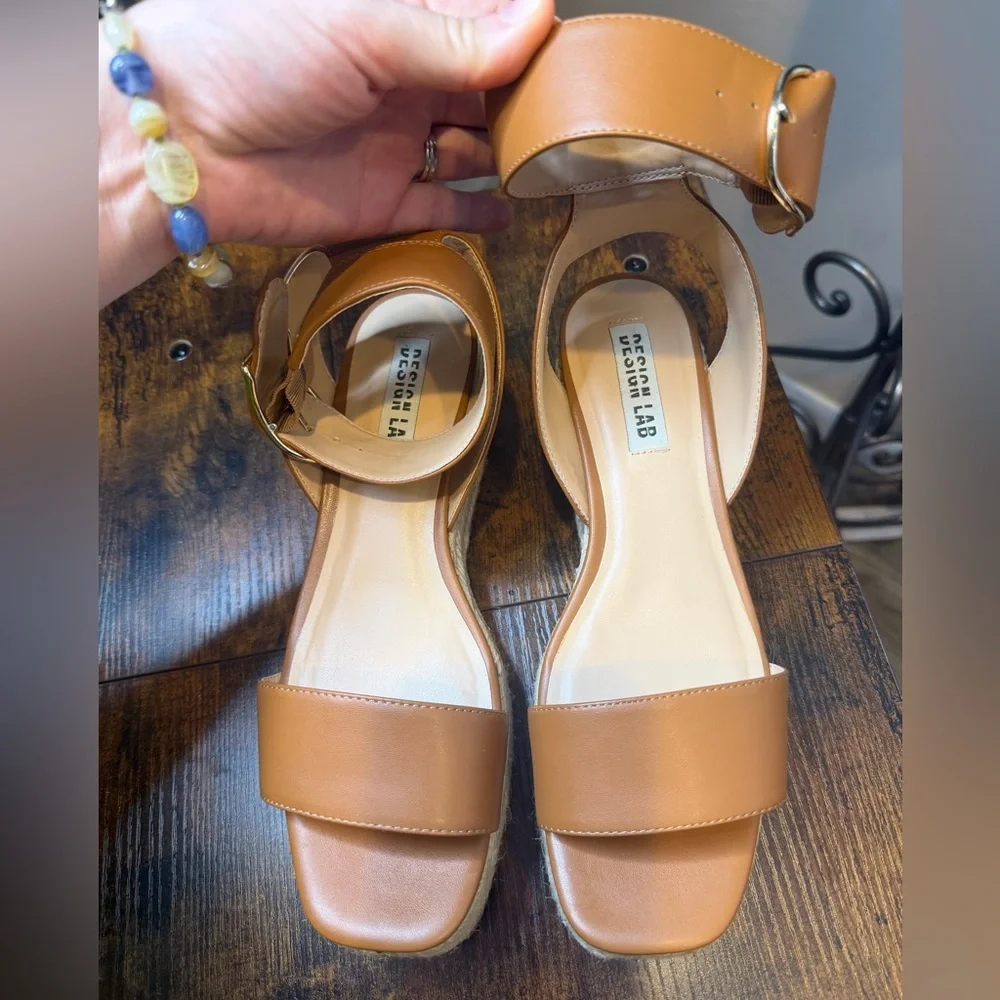 Design Lab Kendra Women's Tan Wedge Espadrilles Sandals Size 9